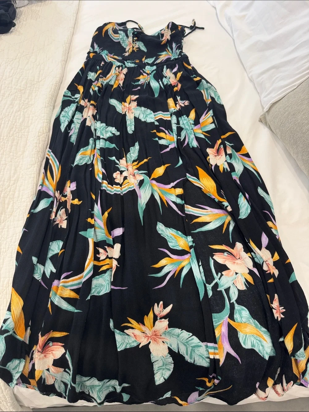 Forever 21 Black Floral Strapless Maxi Skirt with and Coral Accents. used.